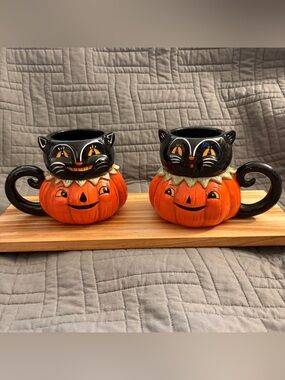 Johanna Parker Vintage Style Halloween Black Cats on Pumpkins Mug Set NEW 2026